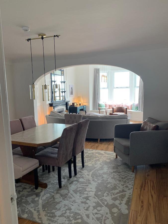 Apartament Stunning 3 Bed Seafront Mansion Building Sleeps 6 Adults Or 8 With Kids Portrush Zewnętrze zdjęcie